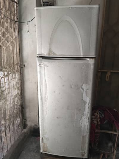 Dawlance refrigerator for sale