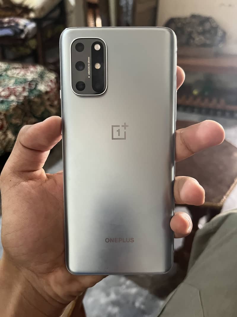 One plus 8T 1
