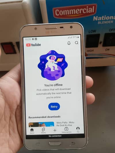 Samsung Galaxy j7 core