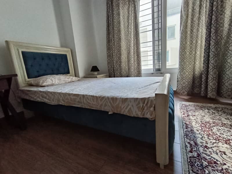 Solid wood single bed & sidetable & matris 0