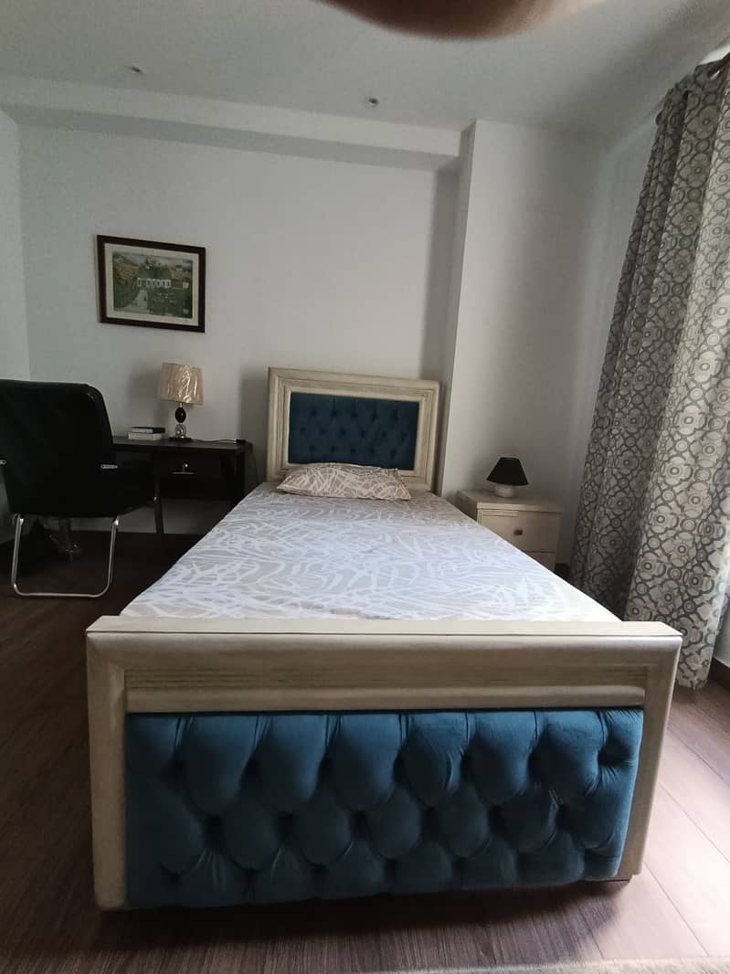 Solid wood single bed & sidetable & matris 1