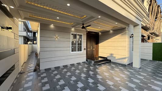 10 Marla House For Sale In Dc Colony