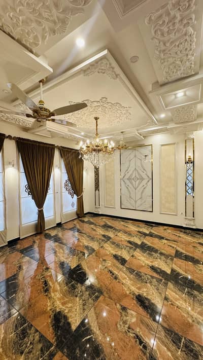 1 Kanal Spanish Style House For Sale