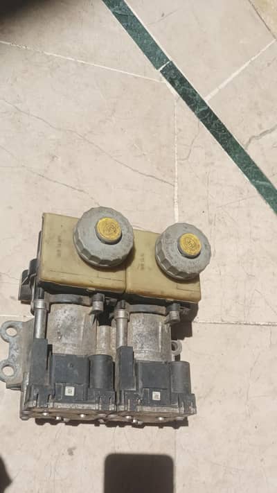 Original LuK Dual Clutch Transmission (DCT) actuator .