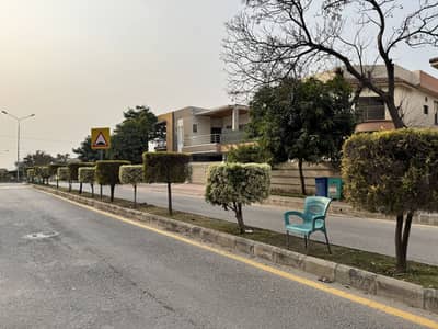 Brand New Designers House With 15 KV Solar For Sale