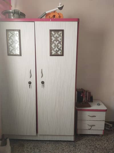 3 door almirah