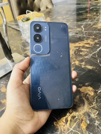 Condition new 10/10 only charger available for sale