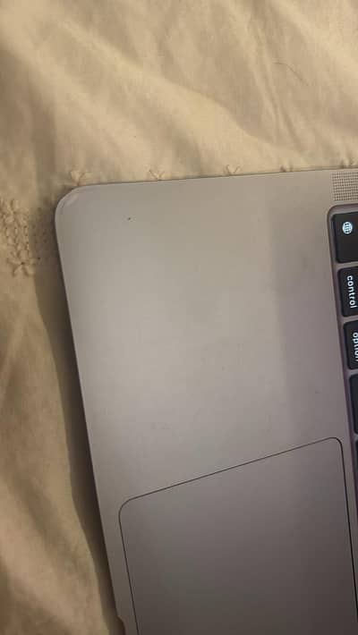 Apple Macbook Air