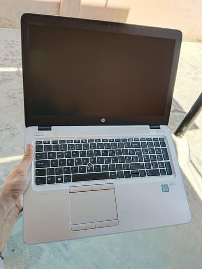 HP EliteBook 850 G3 – i7