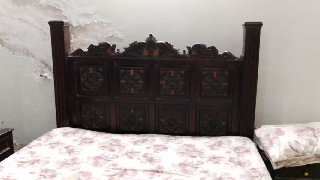 KING SIZE BED 1