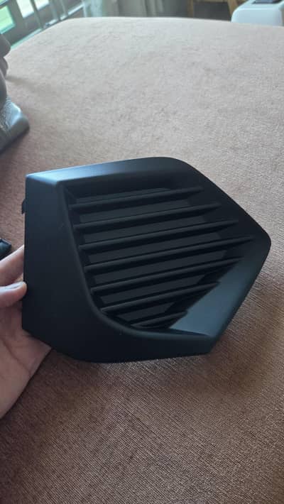 peugeot 2008 Front right fog lamp cover