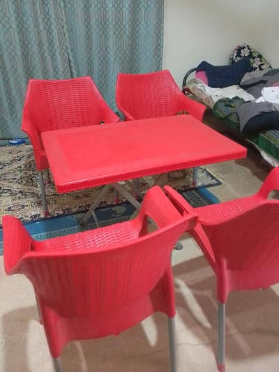 chairs 4 and one table