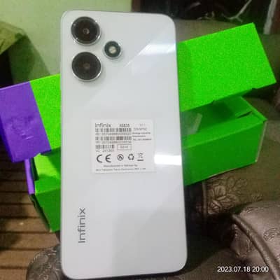 with box new condition koi khrabi nhi he