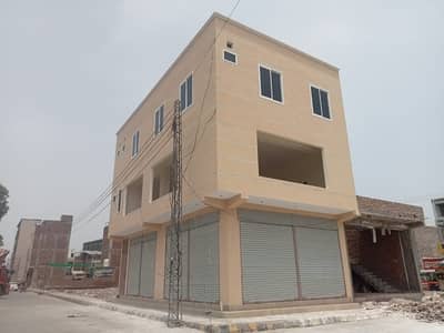Commercial building for sale