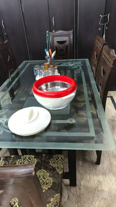 6 Chair Dining Table - Glass Top 10/10