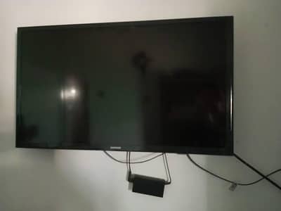 LEd 32 inch