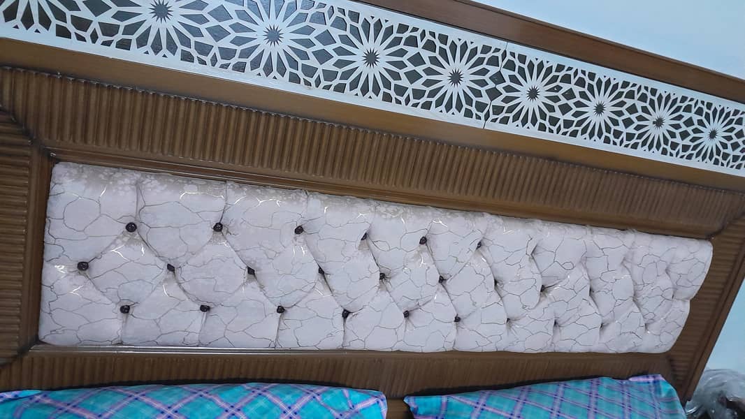 bed with side tables 4