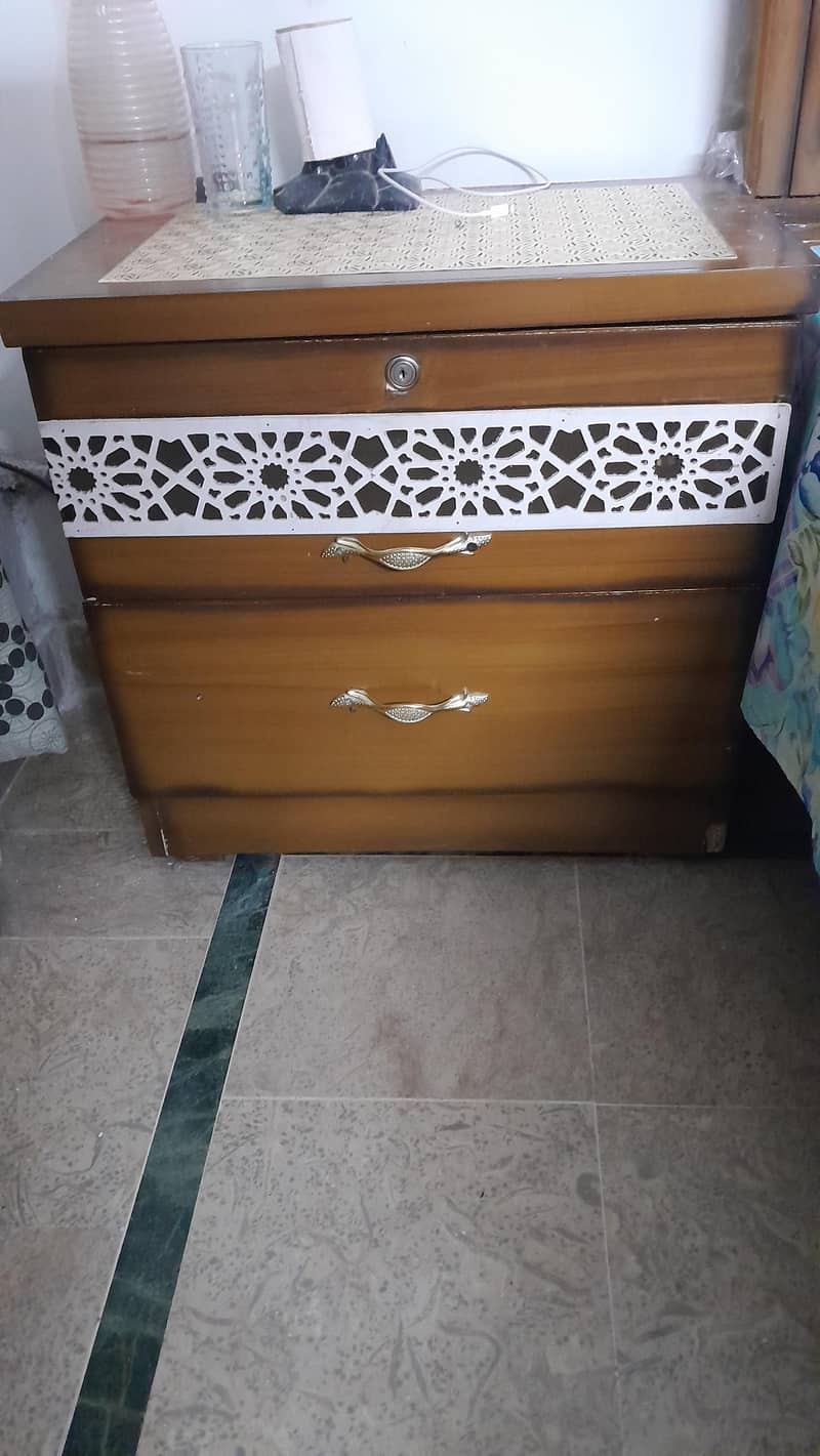 bed with side tables 5