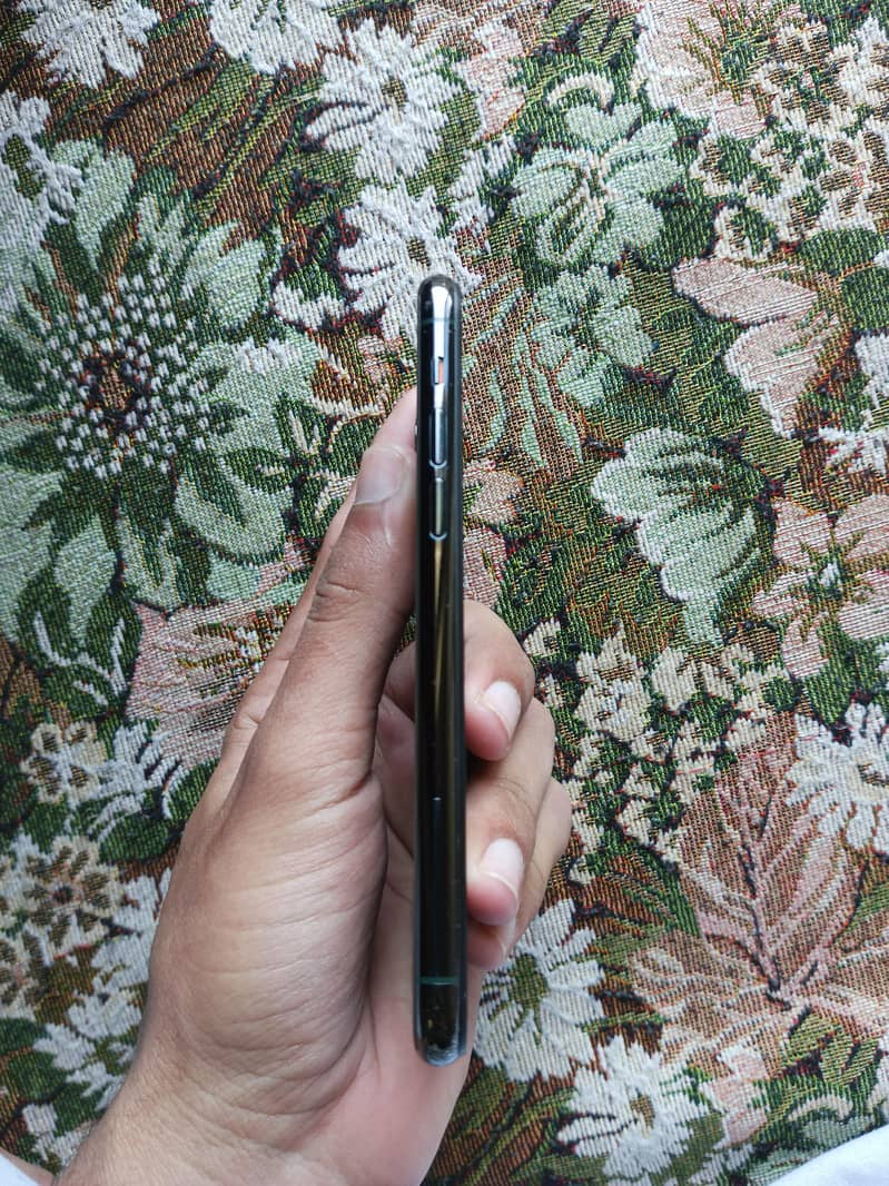 iphone 11 Pro (New Display Install Recently) 4