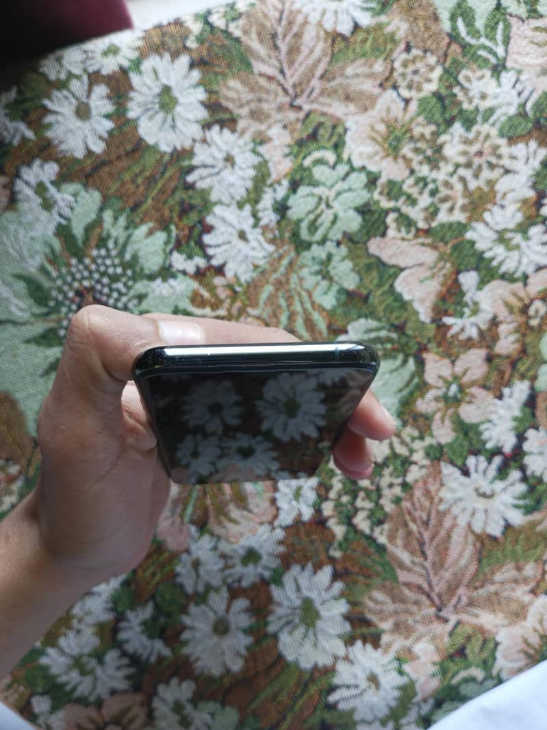 iphone 11 Pro (New Display Install Recently) 3