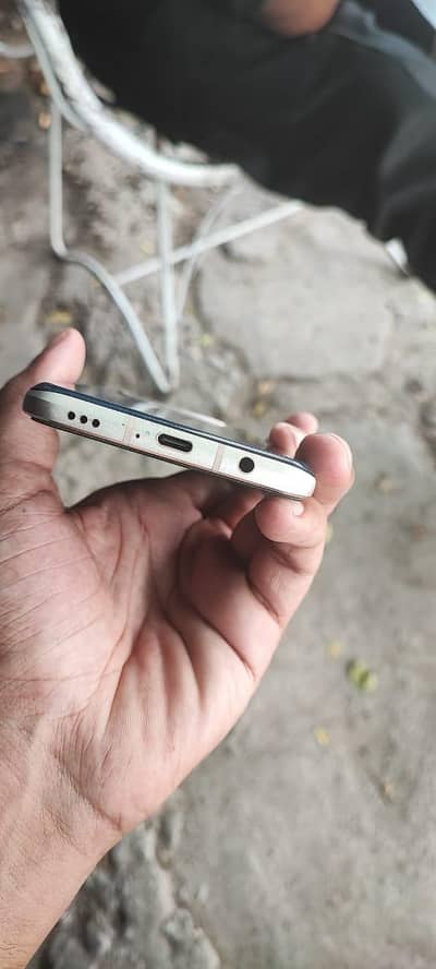 LG V60 ThinQ 5G 37500