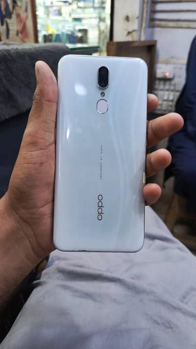 Oppo F11