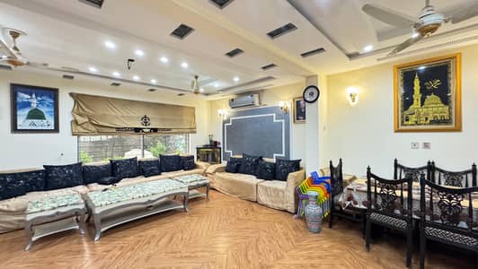 1 KANAL OWNER BUILT BRAND NEW CONDITION HOUSE AVAILABLE FOR SALE IN CANAL GARDEN NEAR BAHRIA TOWN LAHORE