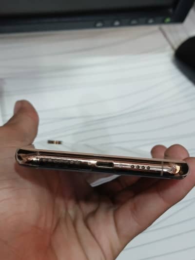 iphone xs MAX PTA approved