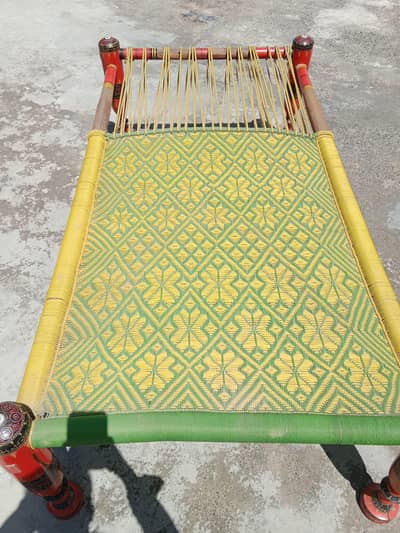 04 ×Rangeen jaheez charpai complete urgent sale , condition 10/10