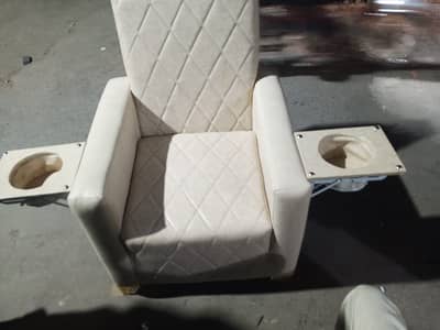 Salon Chair - Saloon Chair - Parlour Chair - Manicure - Pedicure Chair