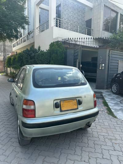 Nissan March Auto 660cc Japani