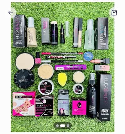 Huda beauty make up kit030