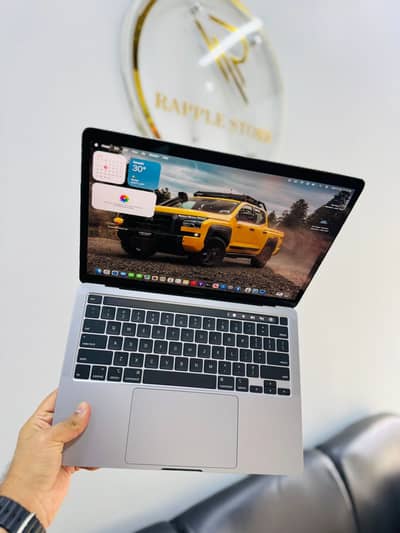 MACBOOK PRO 2020 MODEL FOR SALE LATEST VERSION OS 26