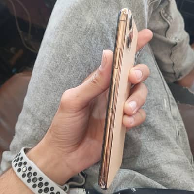 iphone 11 pro max like a New