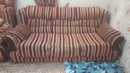 3+1 Sofa Set Maroon Golden Color