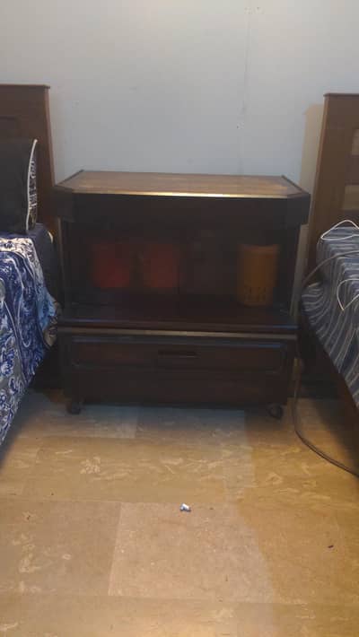 TV table / bed side table