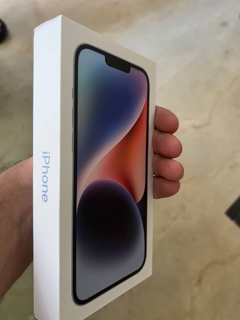 iPhone 14 Plus 0