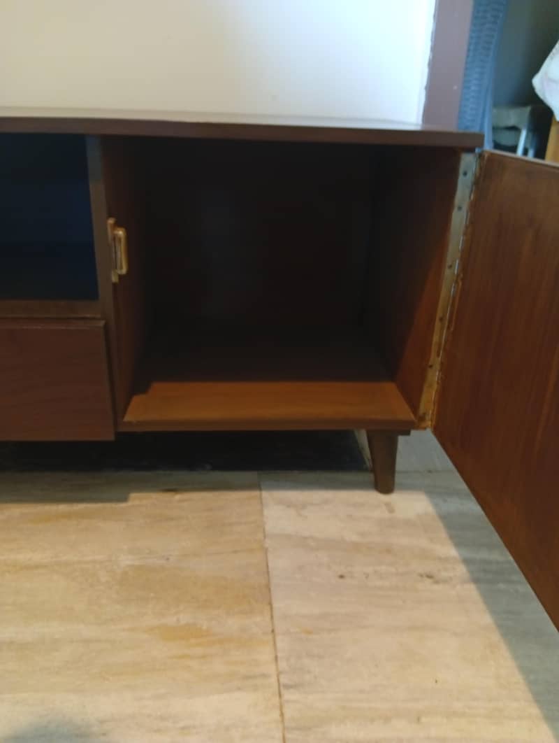 Tv Console 4