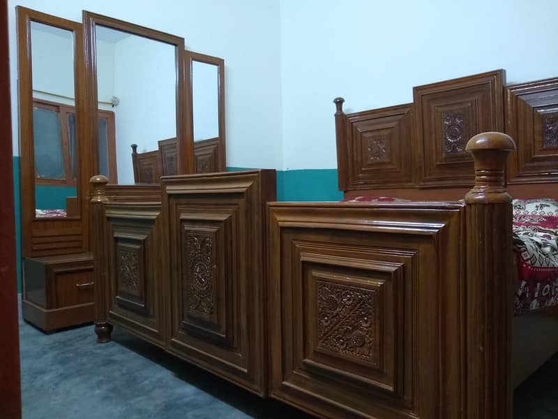 Bed and dressing table 3