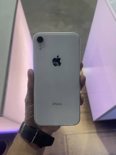 Ipone XR 64 gb dual sim approved