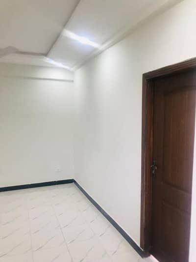 One Bedroom Family Apartment Available For Rent