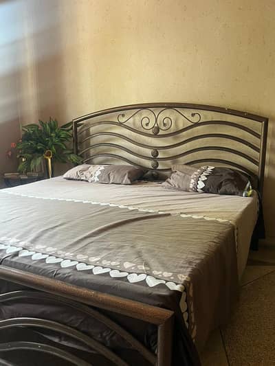 king size Iron bed with mattress