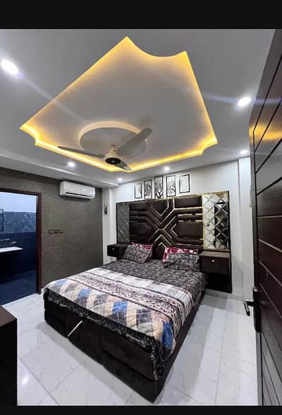 Par day apartment available han Empire heights 2 phase 6