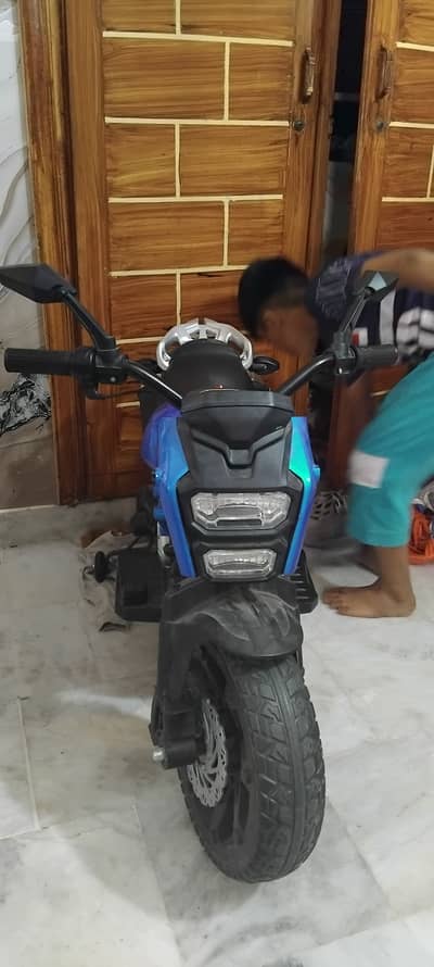 Blue colour rubber tyre