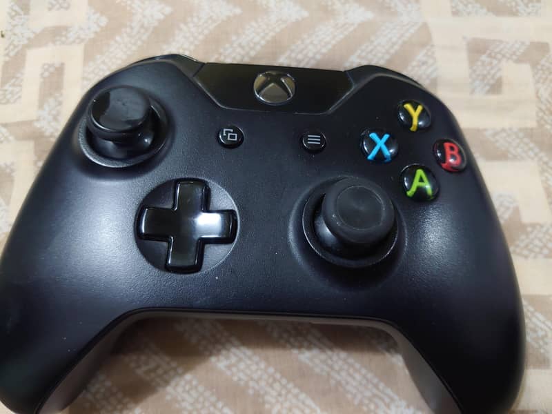 Xbox one original controller 2