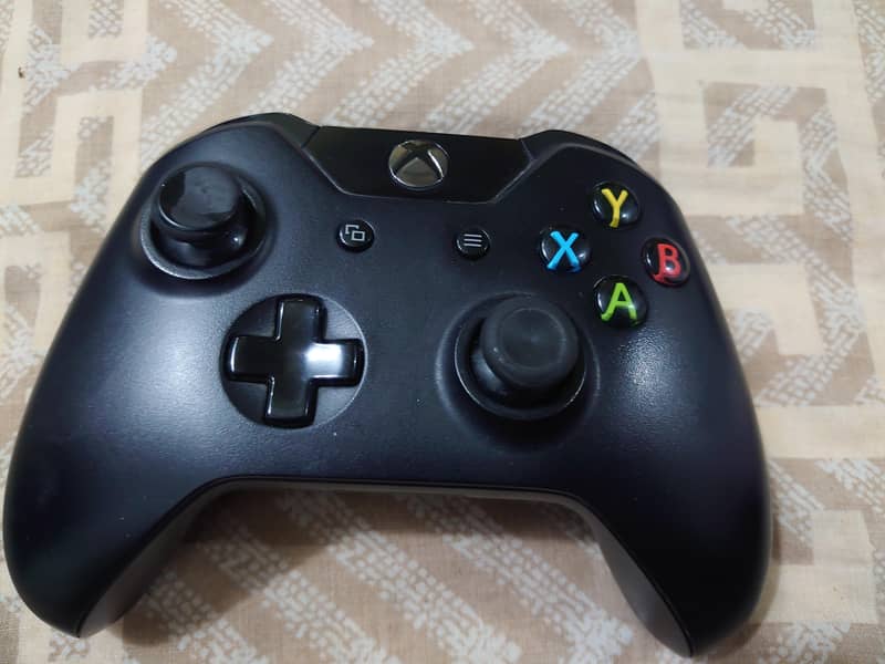 Xbox one original controller 3