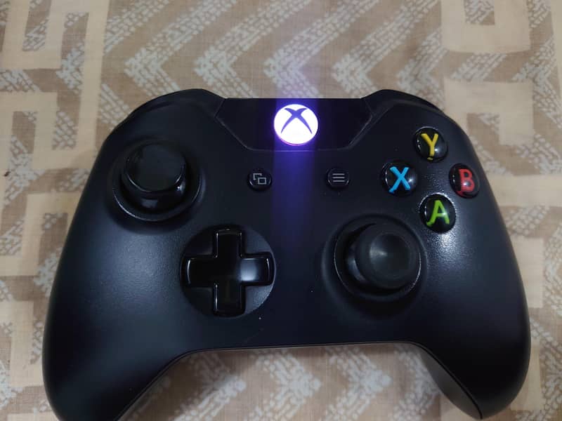 Xbox one original controller 4