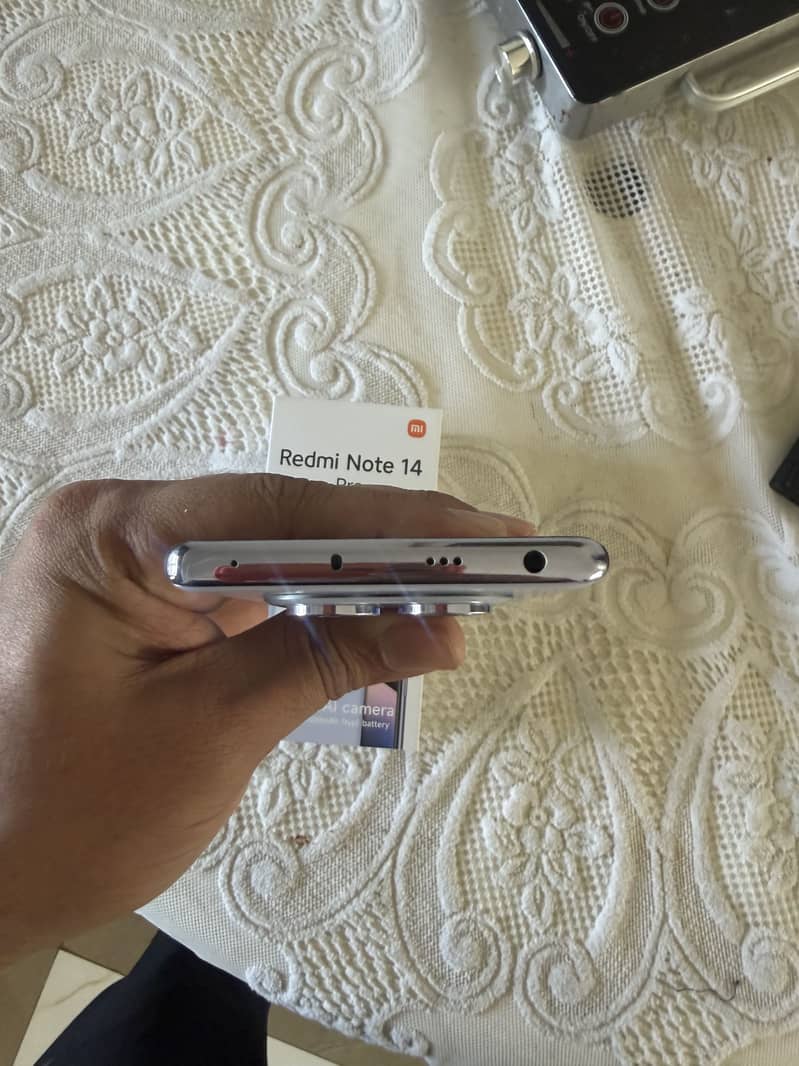 Redmi note 14 pro 6