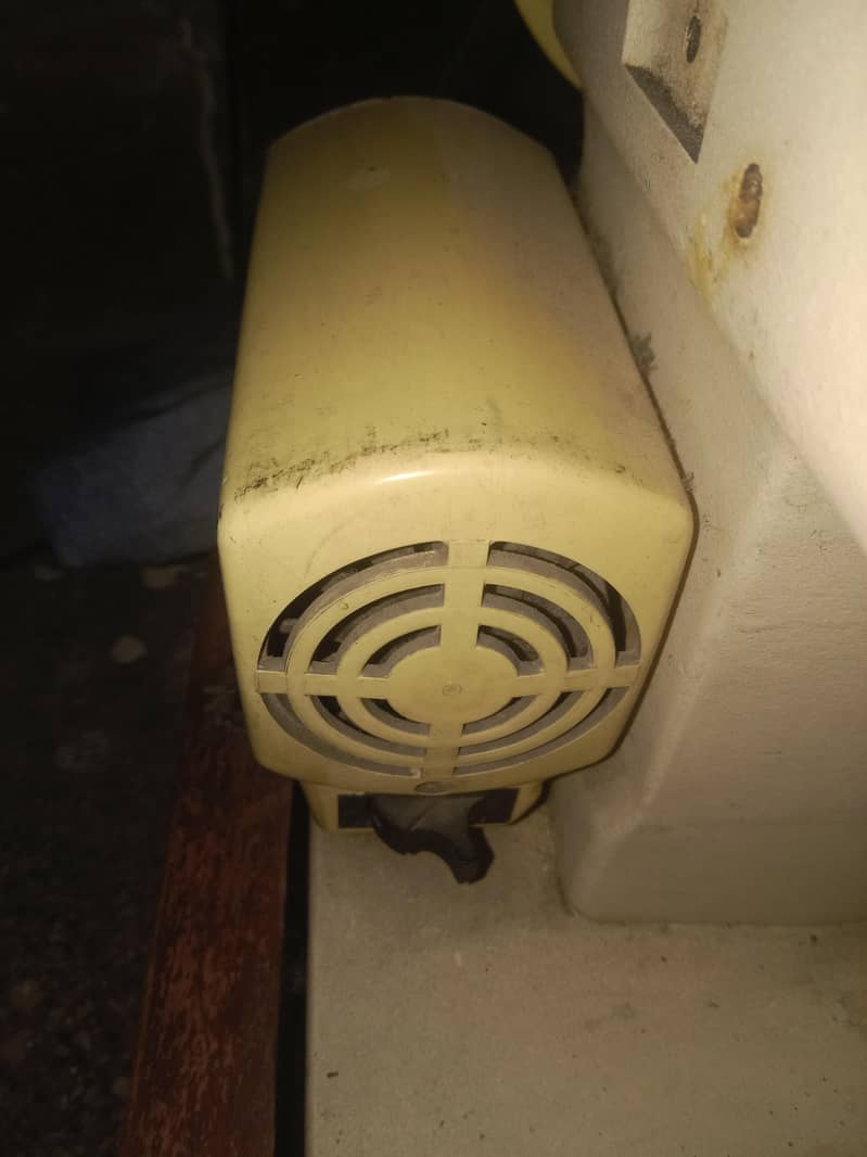 Electrical sewing machine 3