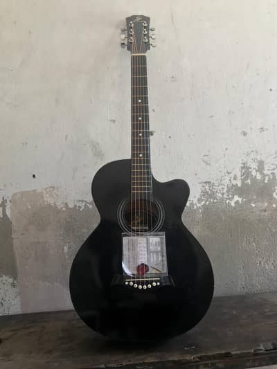Gitar ,Black ColourONLY 20K. . . . all ok cundition  working cundition